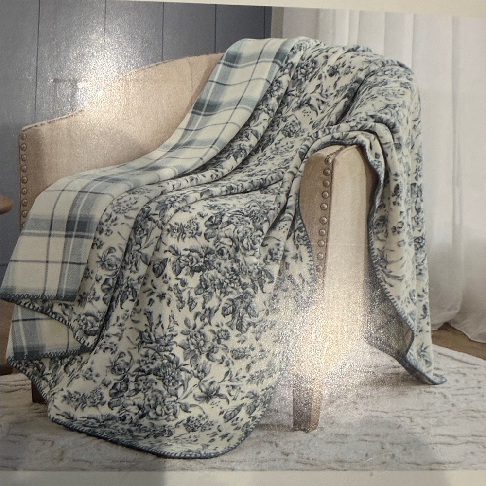 Laura Ashley Blue Floral and Plaid Reversible Plush Throw Blanket - Picture 2 of 9
